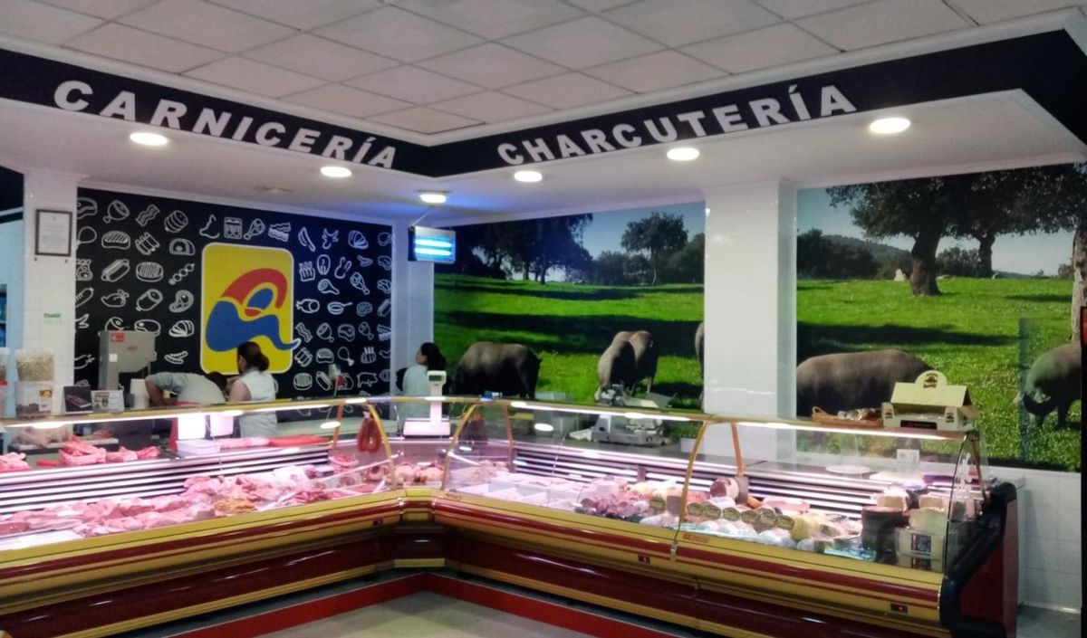 Interior de un supermercado.