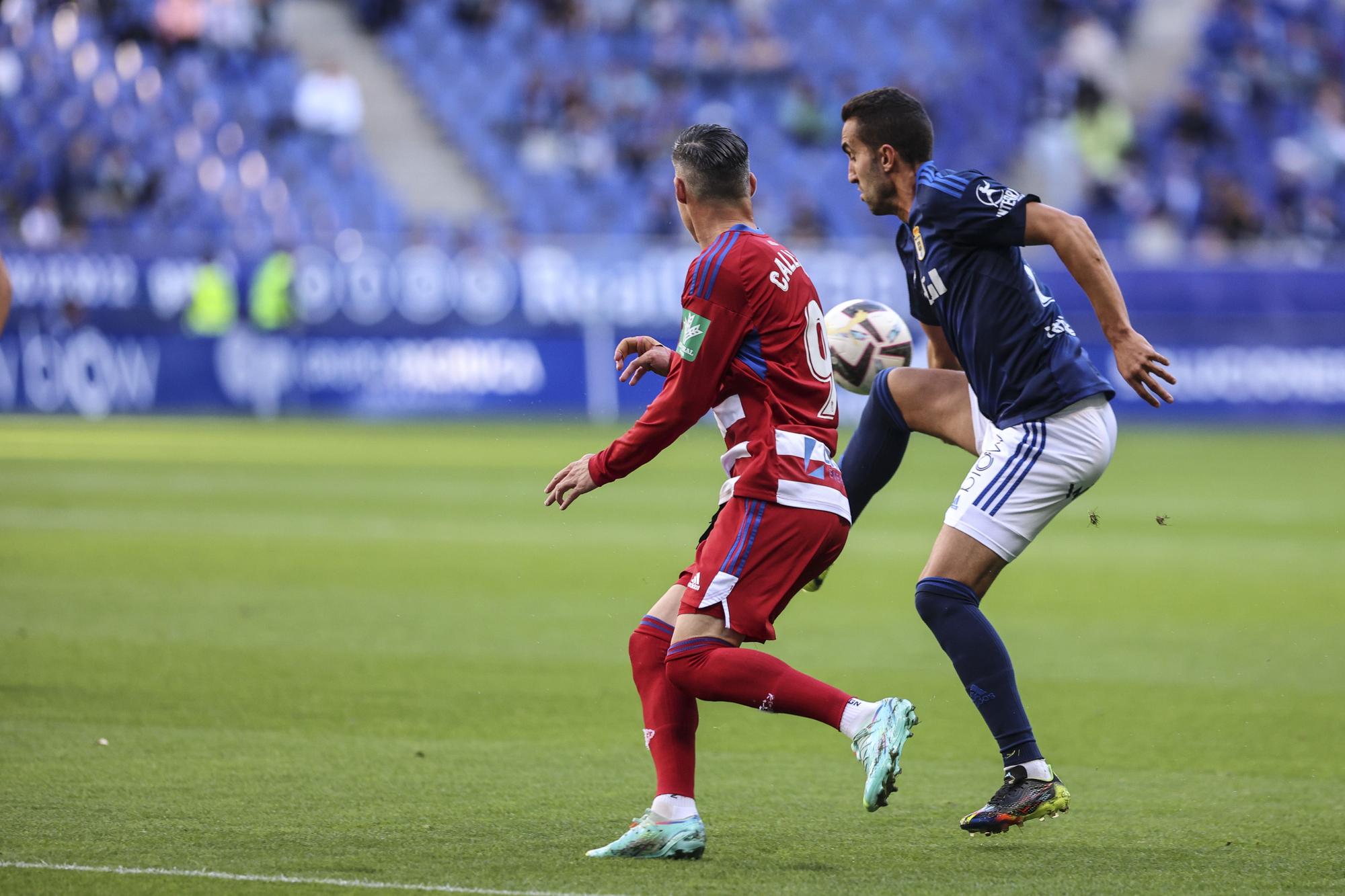 En imágenes: así fue el encuentro entre Real Oviedo y Granada en el Tartiere
