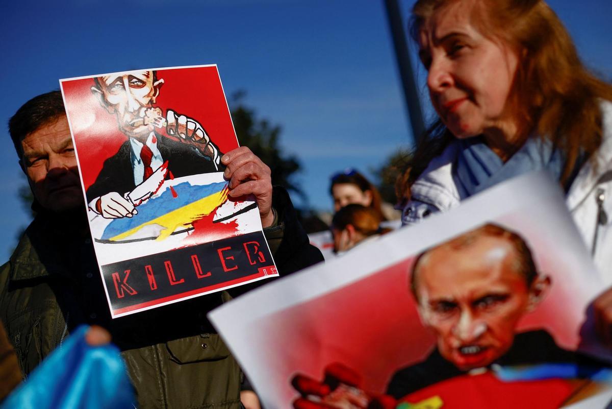 People protest in support of Ukraine, in Rome