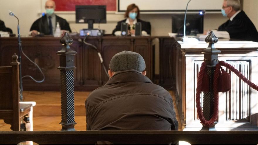 El abuelo zamorano durante el juicio en la Audiencia