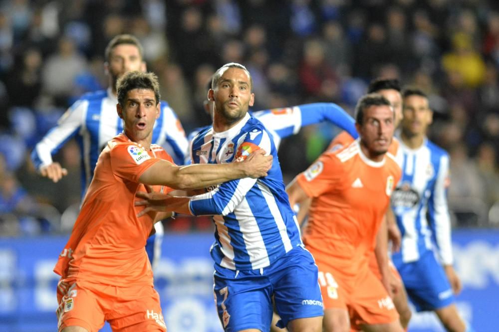 El Dépor golea 4-0 al Oviedo