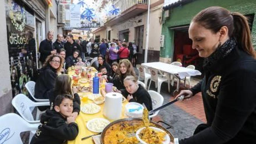 A la carta Paellas o pizzas, los otros platos del día