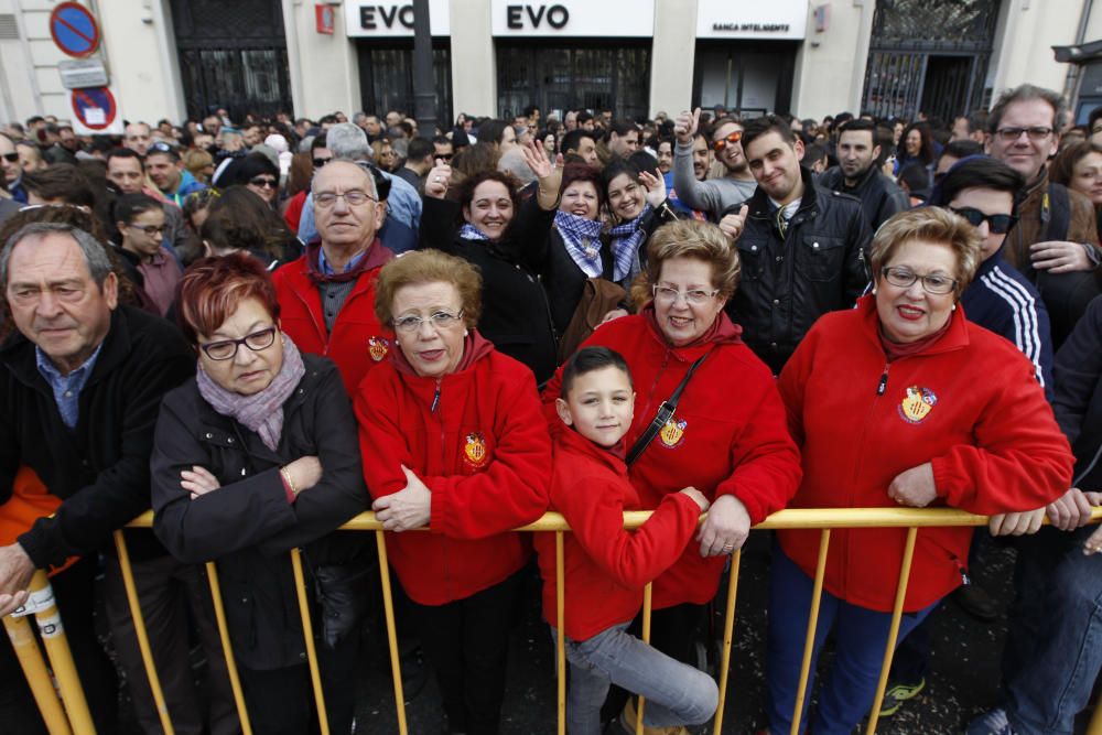 Búscate en la mascletà del 6 de marzo