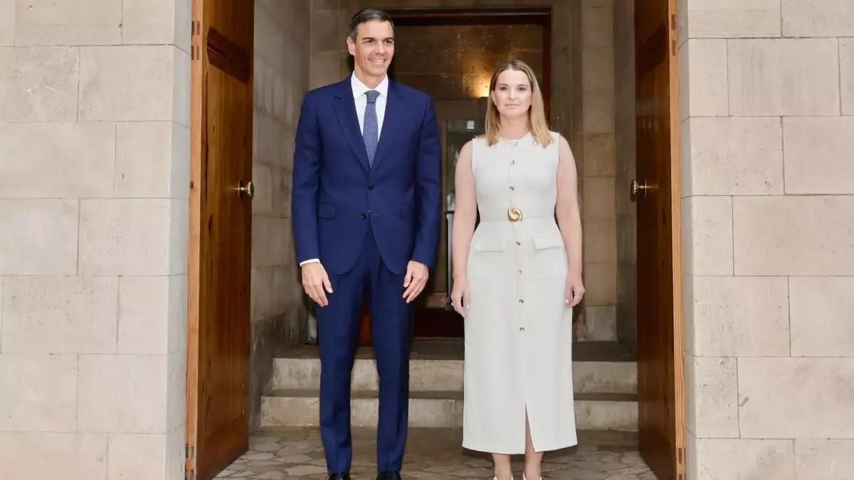 Pedro Sánchez und Marga Prohens vor ihrem Treffen auf Mallorca am Dienstag (29.7.).