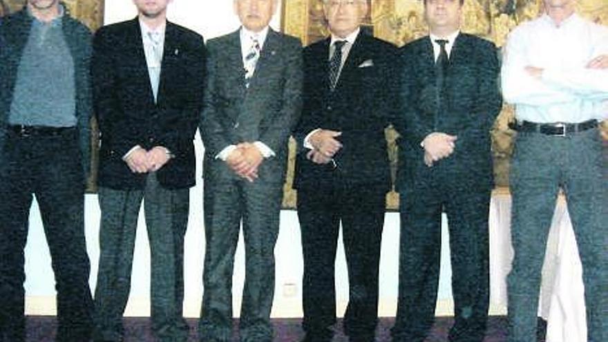 De izquierda a derecha, Arturo Martínez Rubio, José Manuel Rodríguez, Kohata, Taira, Víctor Fernández y Jesús Álvarez de Arriba.