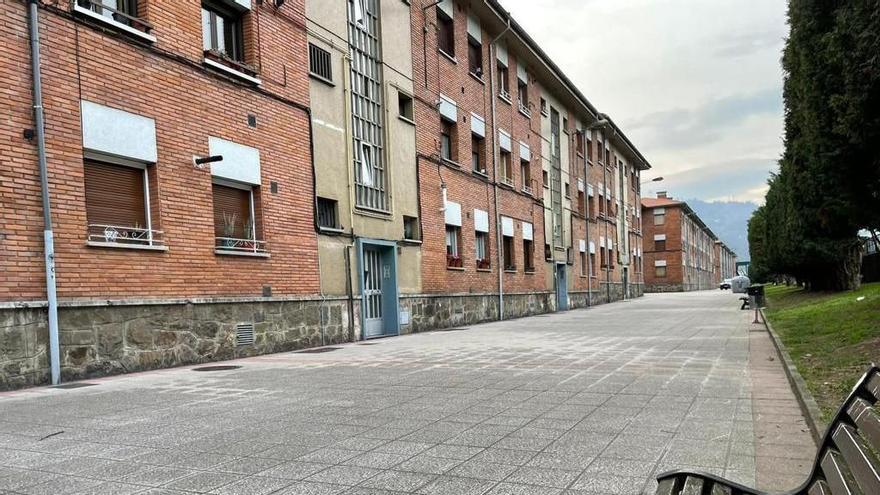 Santa Marina, el Carabanchel de Asturias: los expertos afirman que el barrio, en el punto de mira por &quot;narcopisos&quot;, es la clave del desarrollo de Mieres