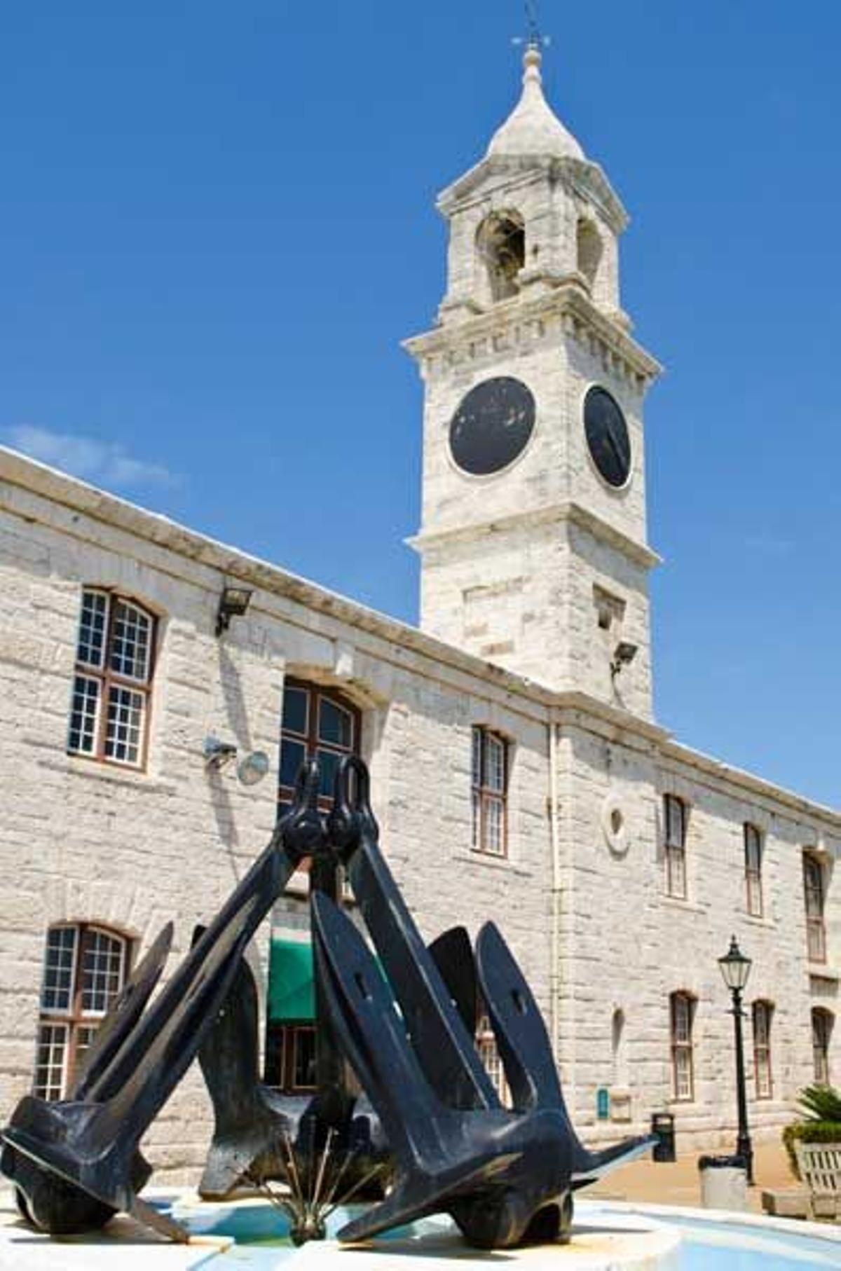 Torre del Reloj del Astillero Naval Real de Bermudas.