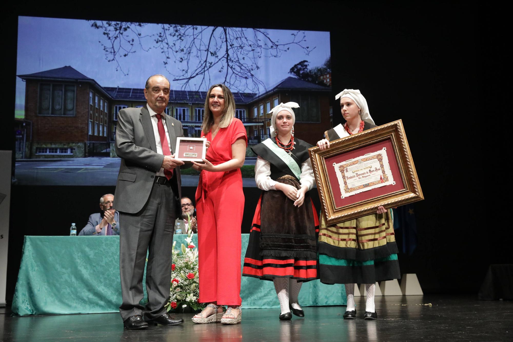 La Felguera ya está en fiestas: así fue el emocionante acto del pregón