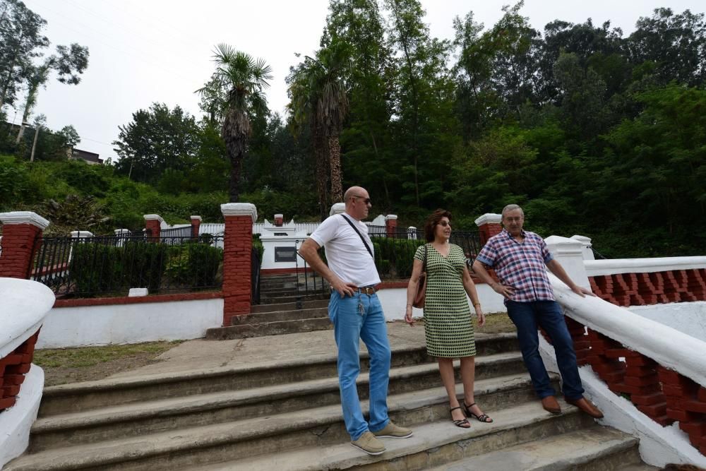 Inauguración del cementerio protestante de Mieres