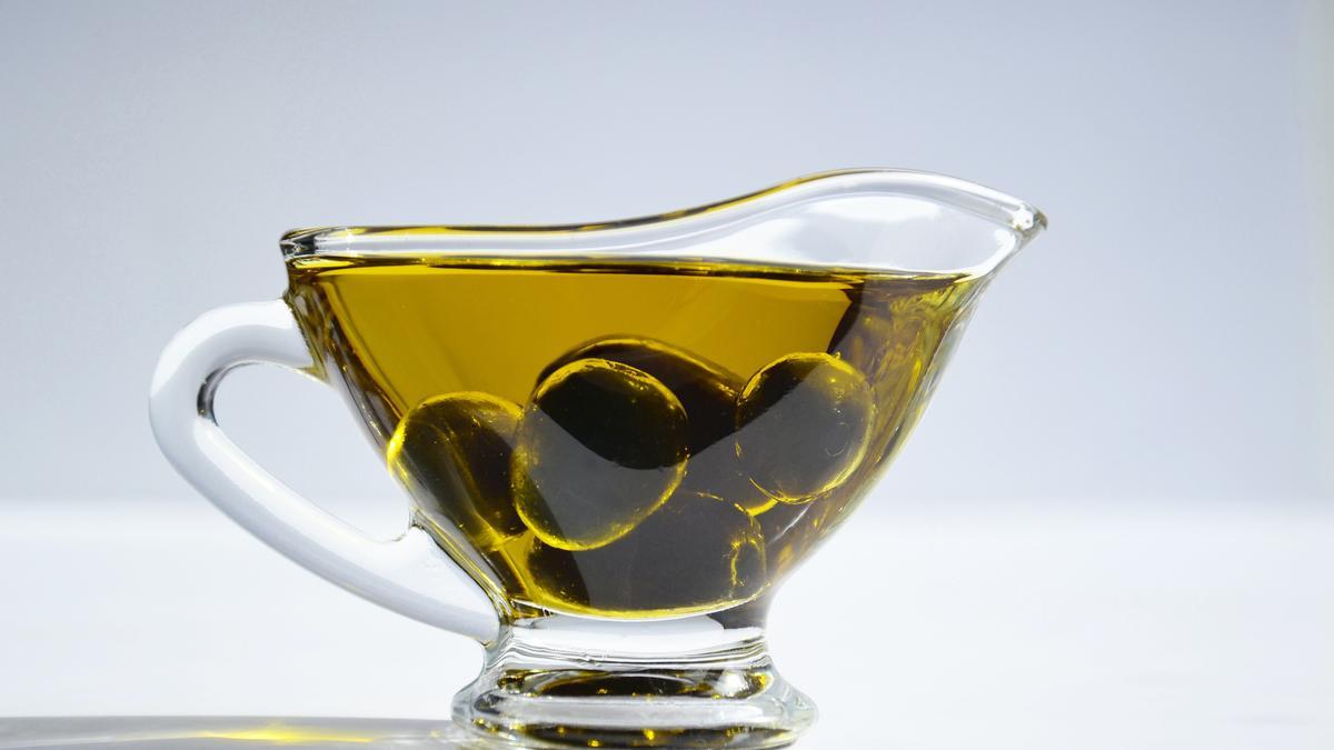 Existe la duda sobre si el aceite de oliva caduca.