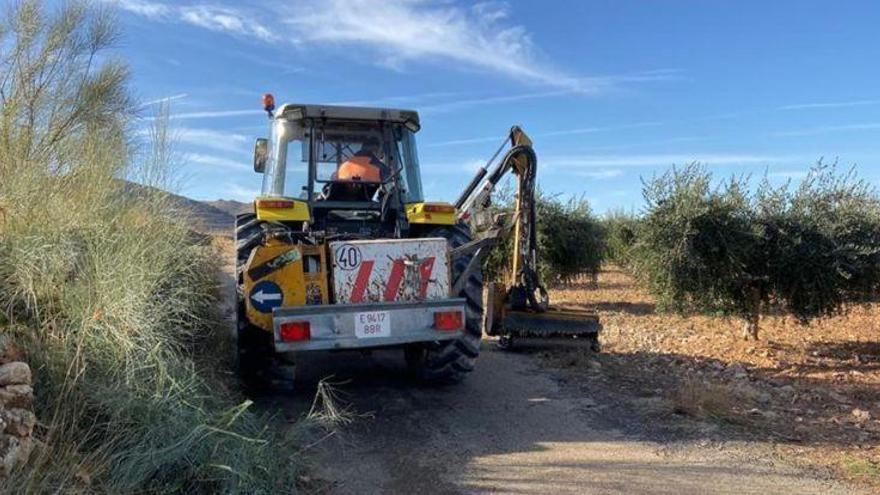 Carreteras, caminos, bienestar social y cultura