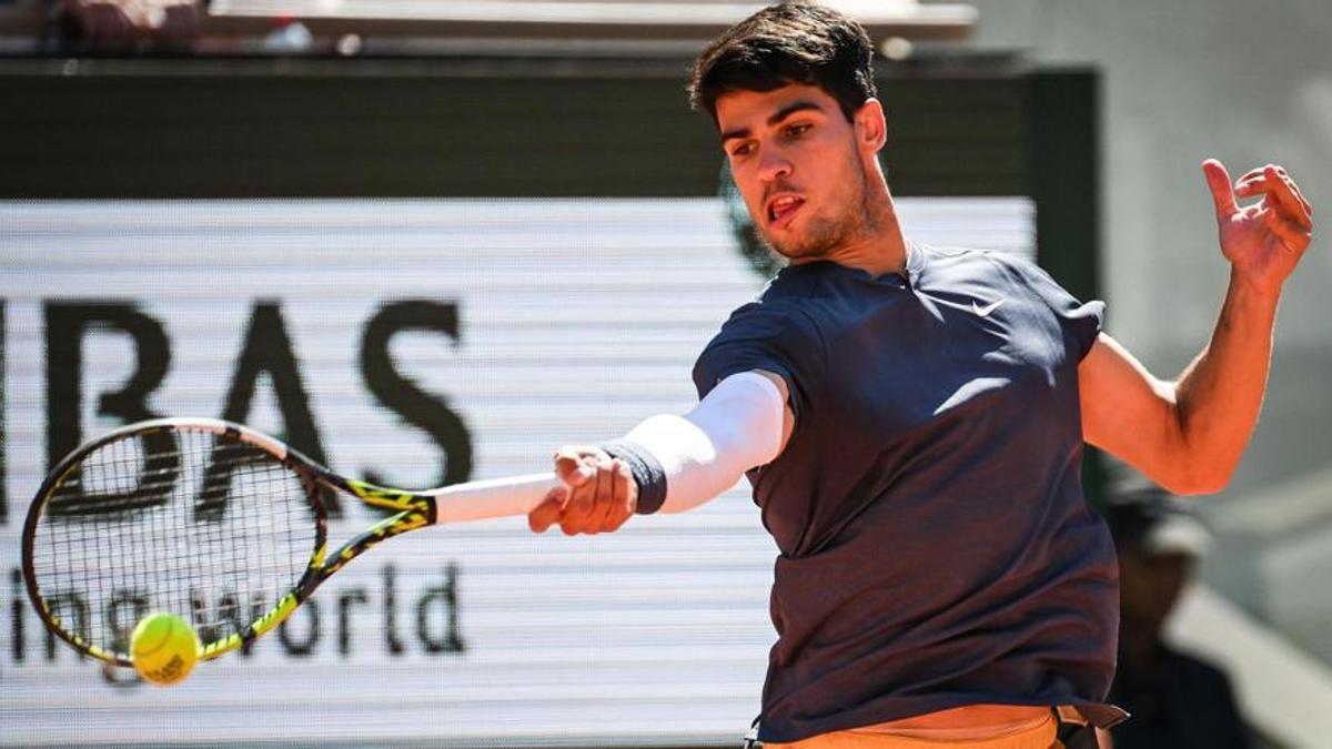 Carlos Alcaraz declaró que había tomado jugo de pepinillos en vinagre para no tener calambres durante la final del Roland Garros.