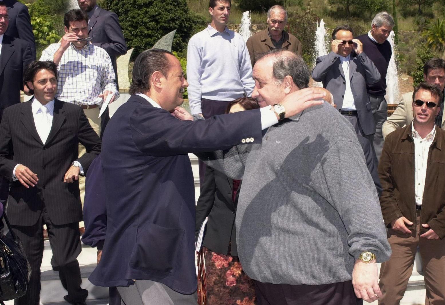 De la alcaldía de Marbella a la prensa rosa y la cárcel: la vida de Julián Muñoz, en imágenes
