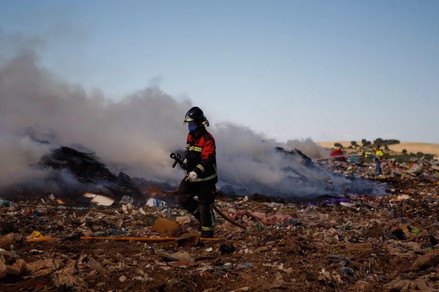 Incendio en el vertedero de Zamora