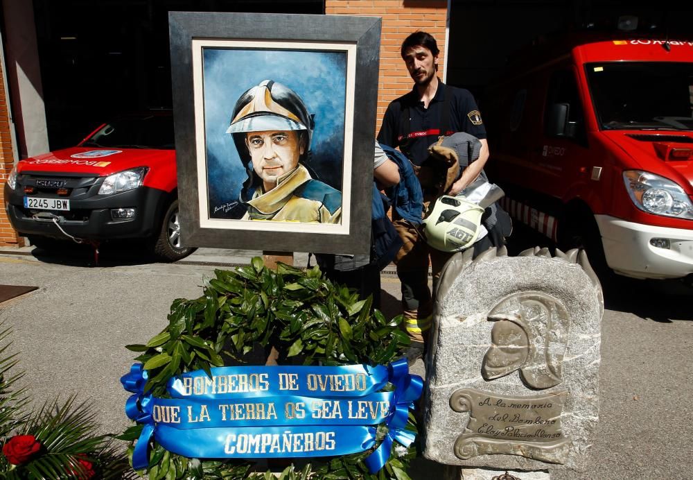 Homenaje al bombero fallecido en el incendio de Uría hace un año