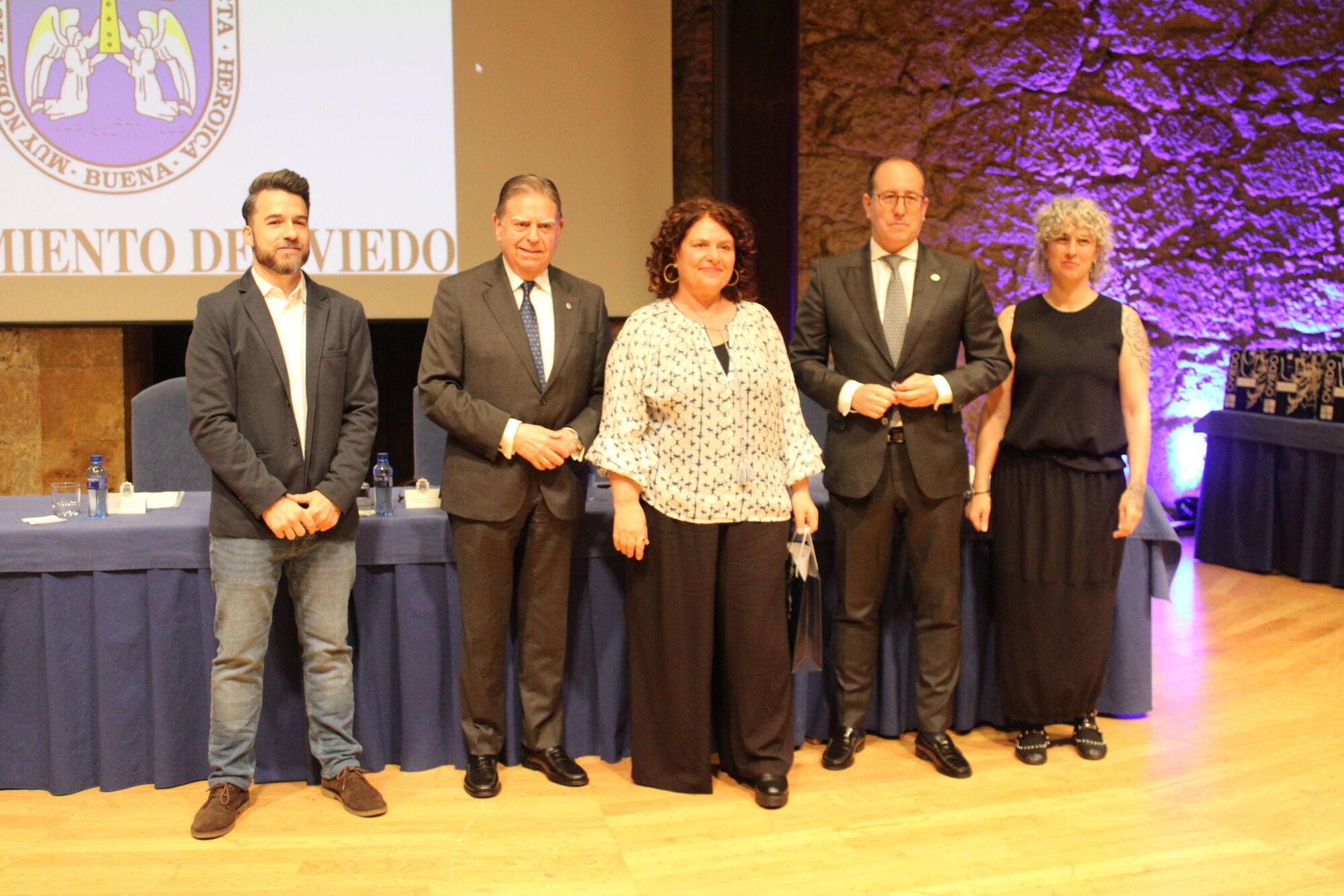 Acto institucional Santa Rita Hora: 11:00 Lugar: Oviedo, Sala de Cámara del Auditorio Príncipe Felipe Descripción: Homenaje a los trabajadores municipales jubilados y a quienes cumplen 25 y 40 años de servicio en el Ayuntamiento.