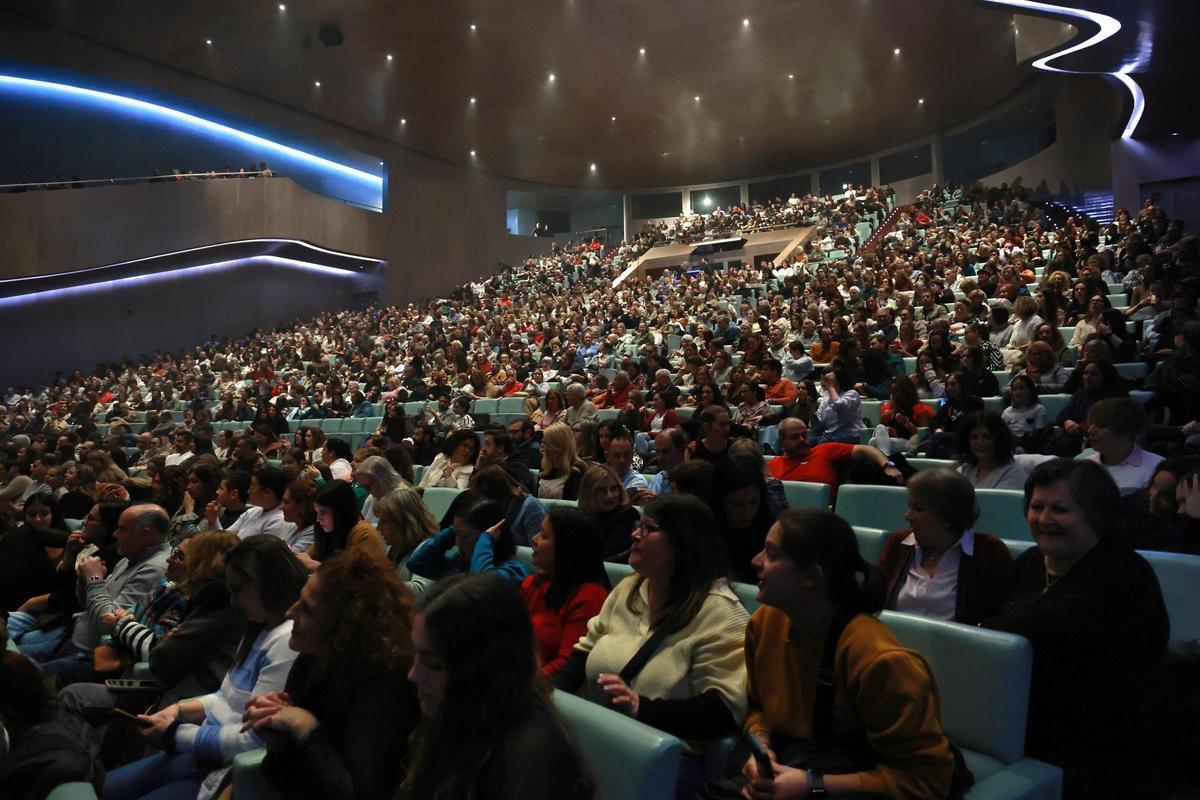 Pablo López deleita a un auditorio Mar de Vigo repleto