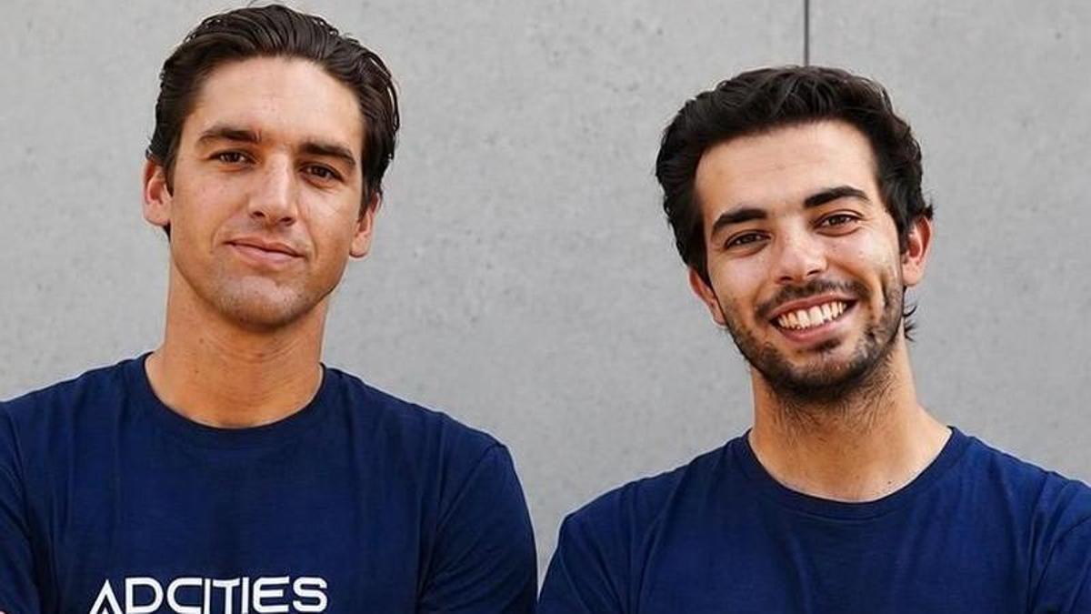 Jacobo Peleteiro (izq.) y Manuel Ferreira, fundadores de Adcities.