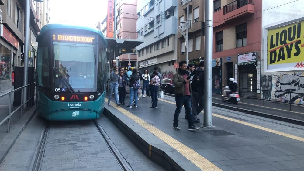 Colisión entre un coche y el tranvía