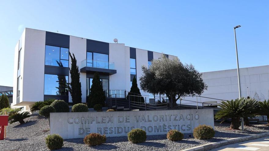 ga Baja Sostenible organiza una visita al complejo de valorización de Guadassuar para los 27 municipios y el consejo de participación