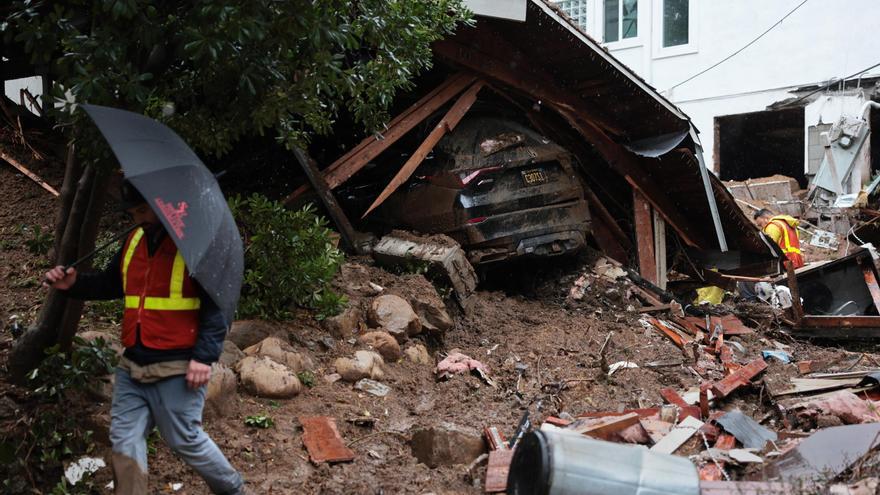 Mueren al menos tres personas debido a las tormentas en California