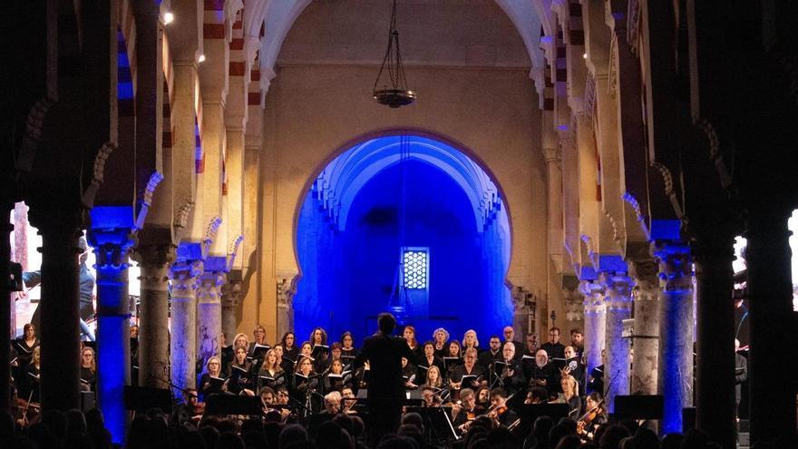La Mezquita-Catedral se viste de música para celebrar los 50 años del hospital Reina Sofía