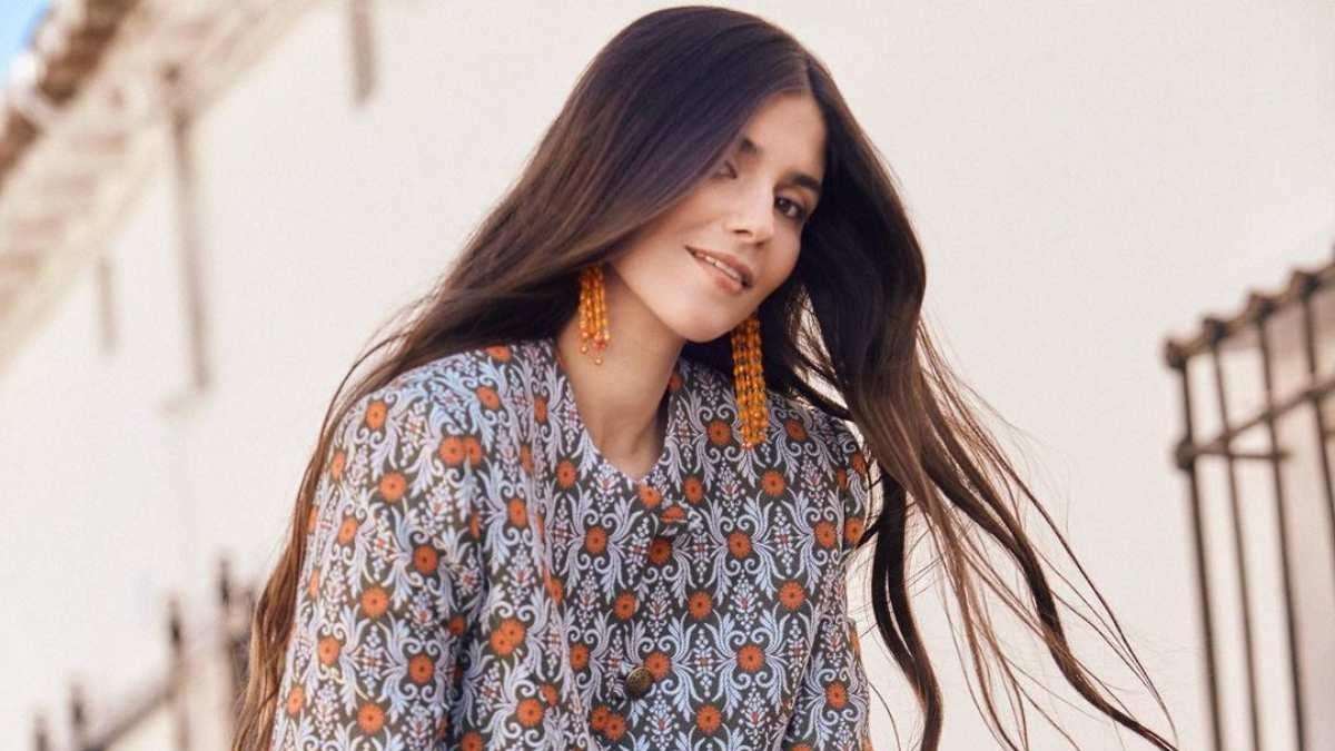 El conjunto estampado de Zara que triunfa en Instagram ya está