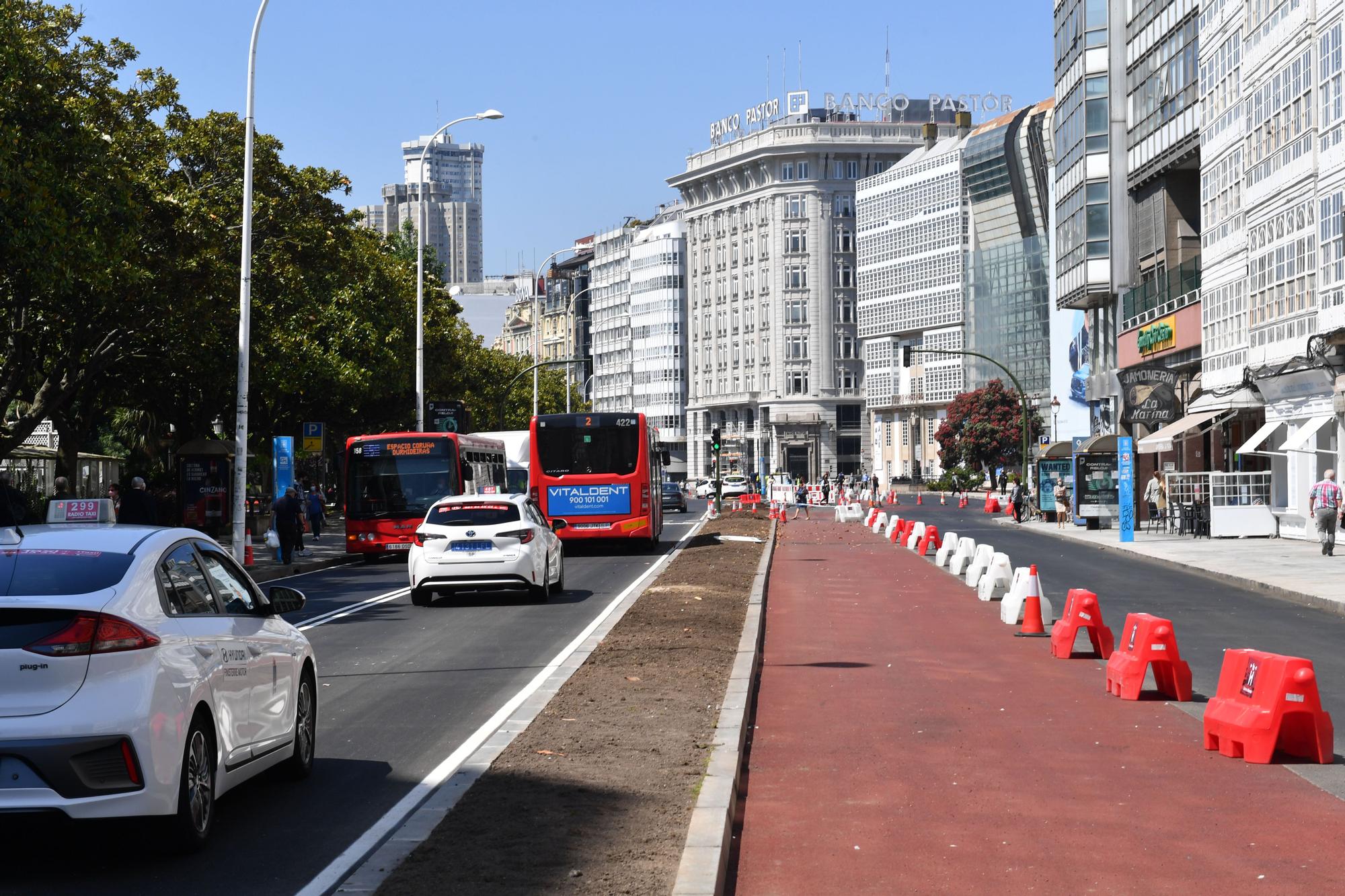 Rúa Nova ya es peatonal y cambia el tráfico en los Cantones