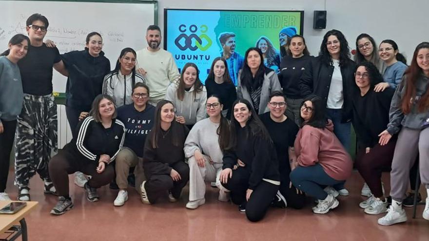 El programa Ubuntu recorre la Región con charlas sobre emprendimiento colectivo cooperativo