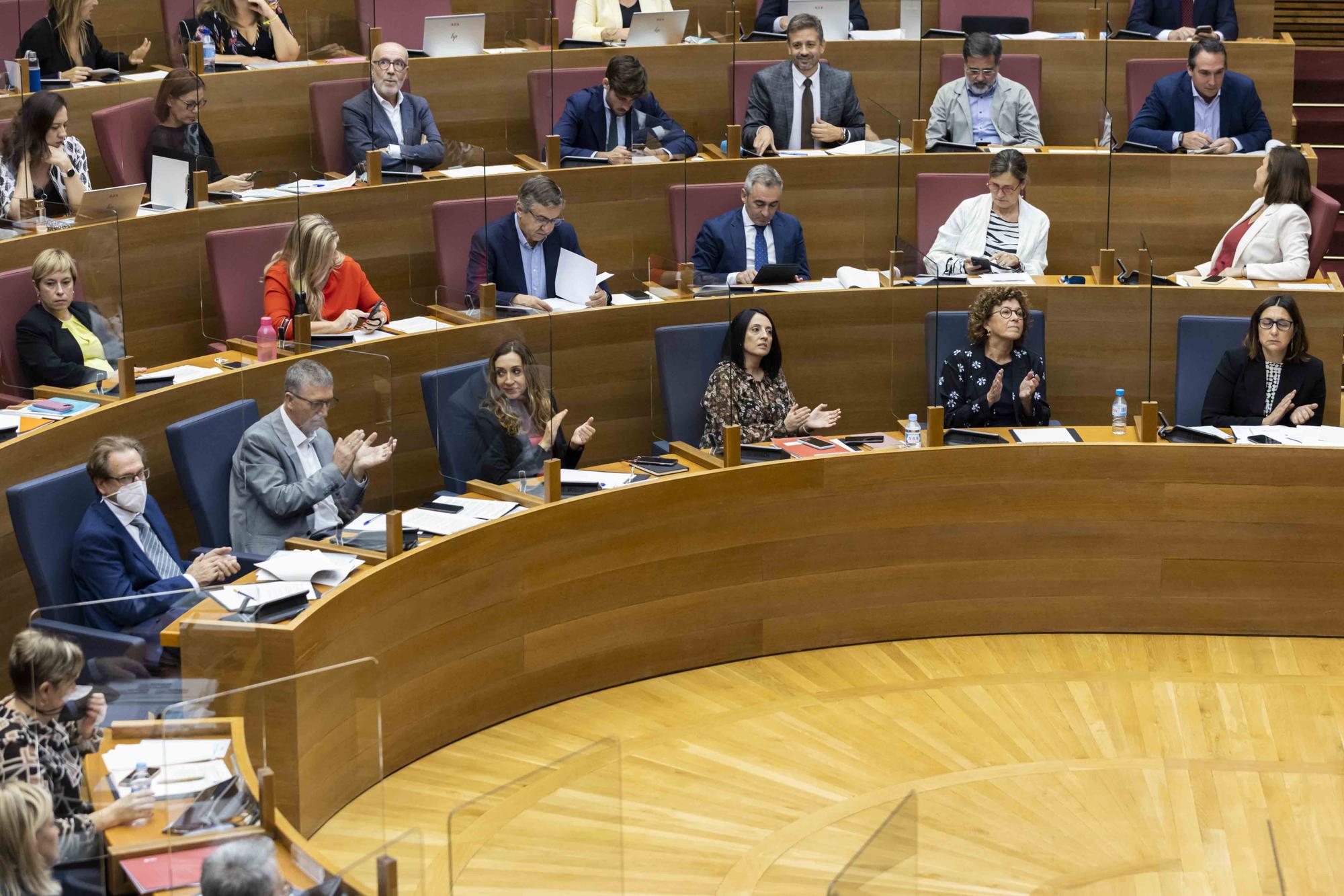 Así ha sido el pleno de les Corts tras la destitución de Mollà