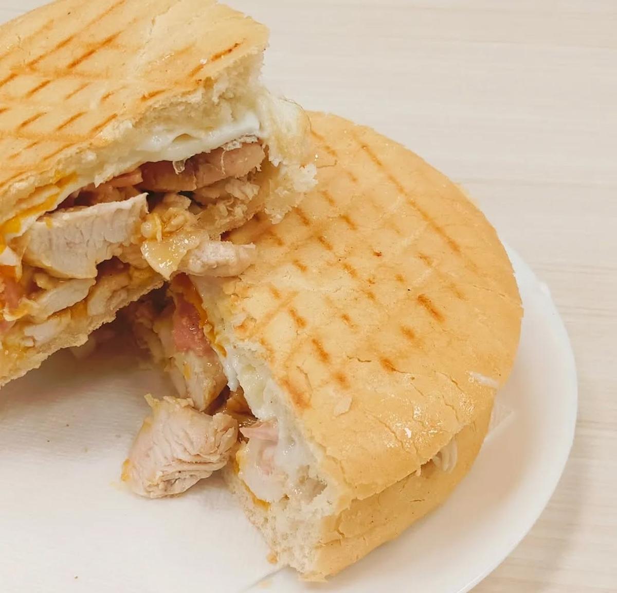 El campero más barato de Málaga tiene 40 años de historia y se cocina en este restaurante de la capital