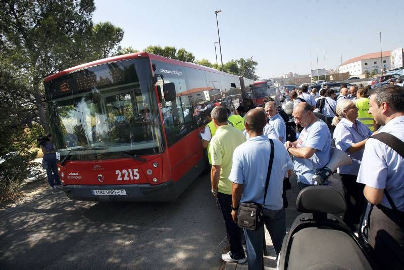 Fotogalería: Comienza la huelga del bus