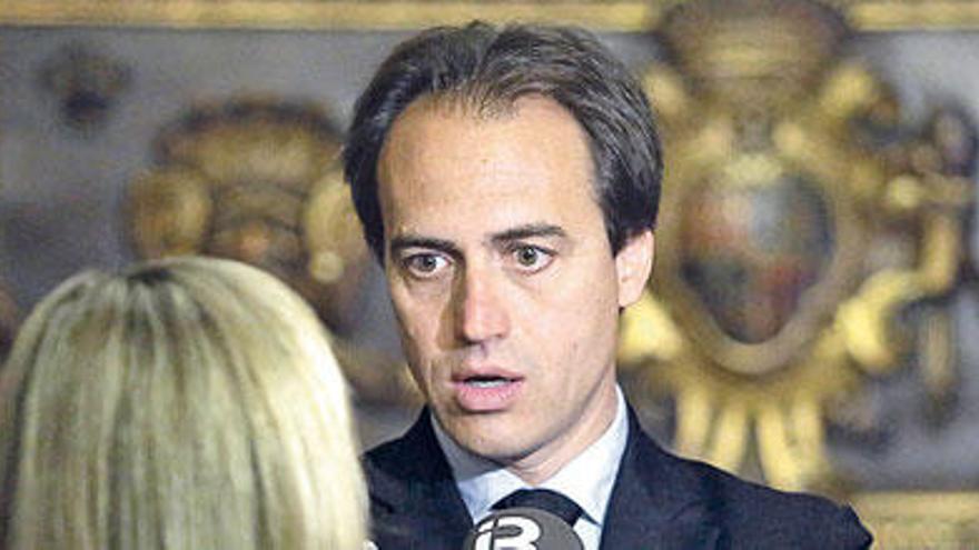 El secretario general del PP de Palma, Álvaro Gijón, atendió ayer a los medios de comunicación.