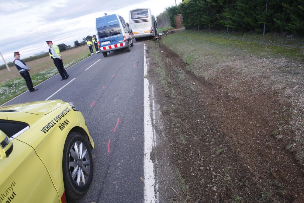 Onze escolars de sisè de primària han resultat ferits en l''accident