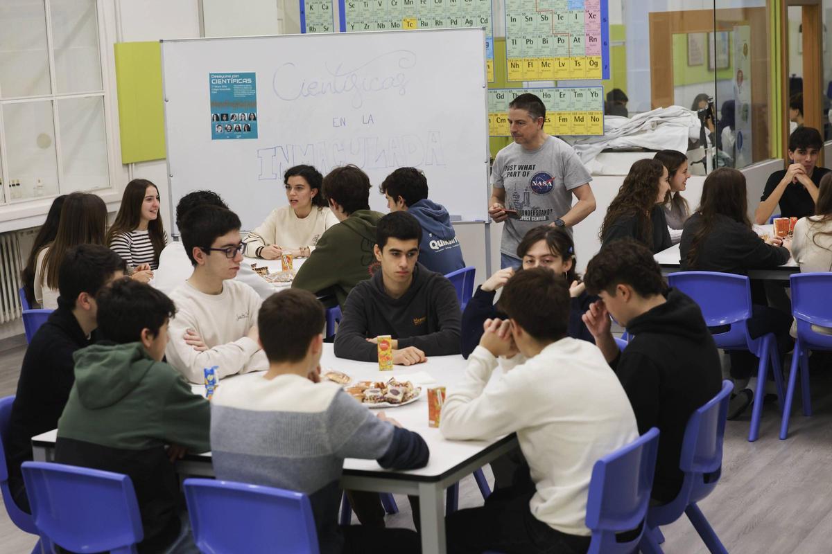 Nueve científicas despiertan vocaciones en el Colegio de La Inmaculada de Gijón