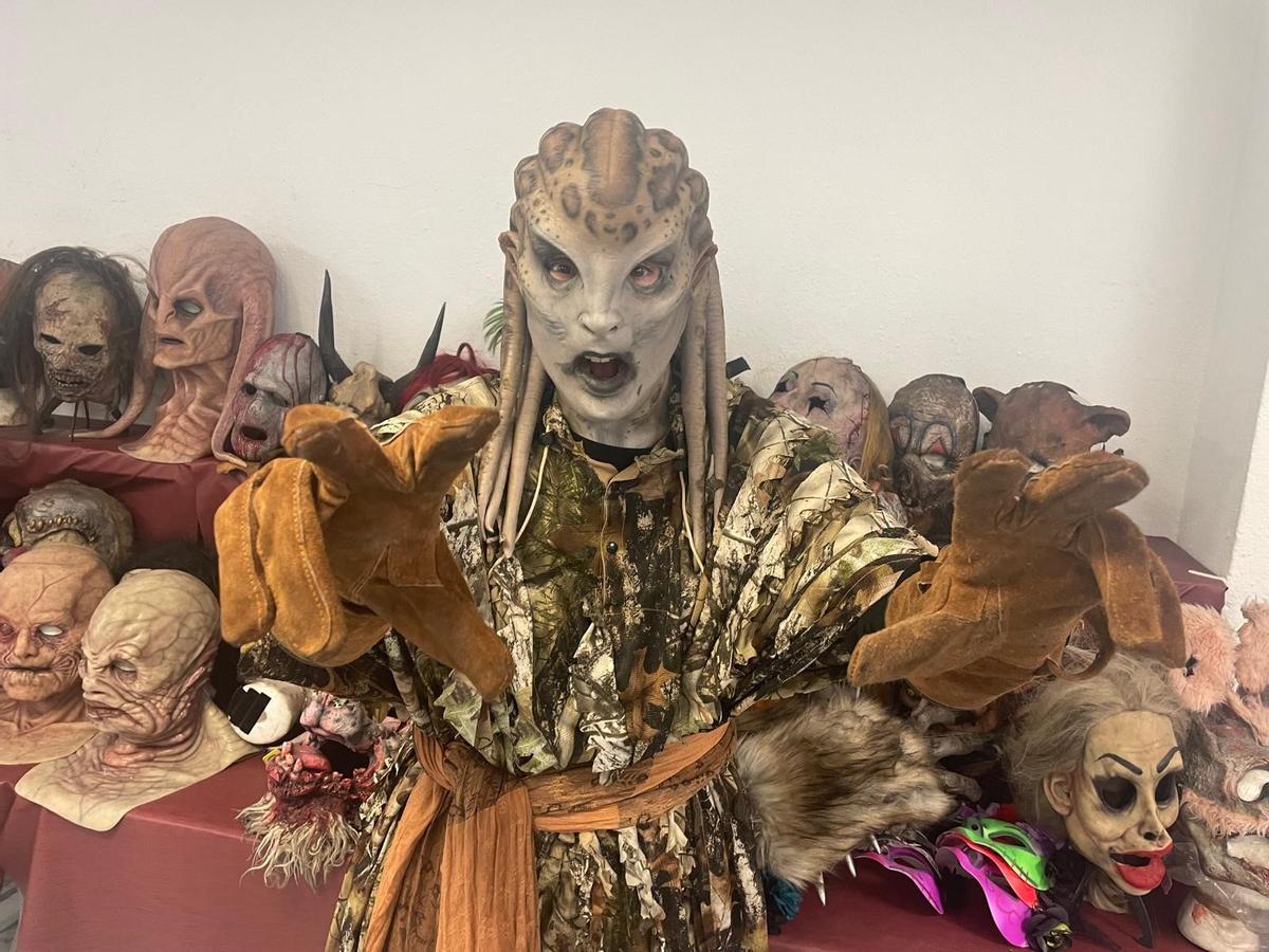 La periodista transformada en alien.