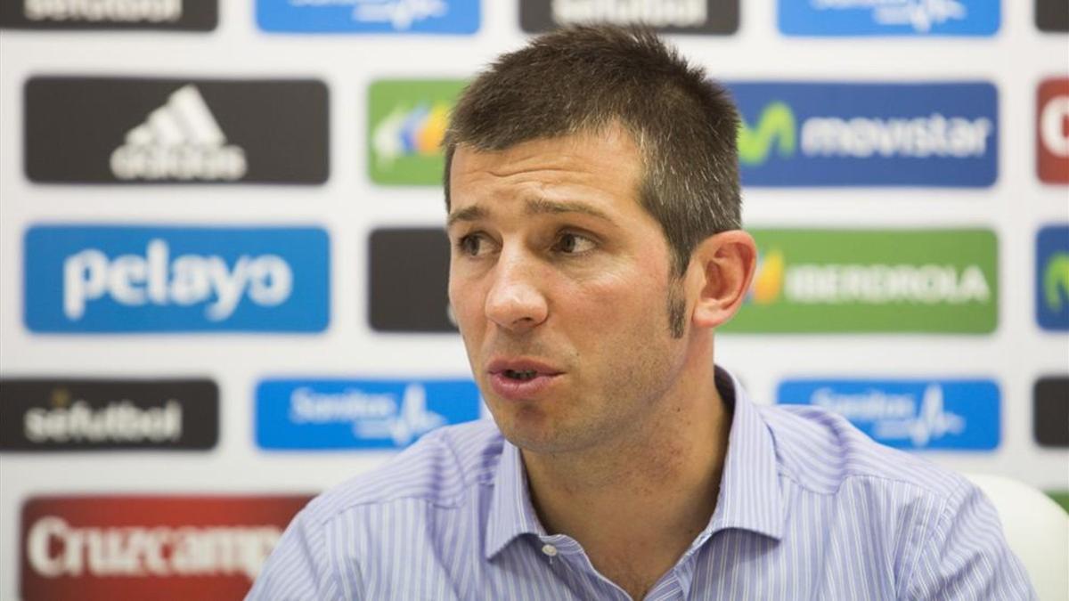 Albert Celades durante un rueda de prensa con la selección española Sub-21