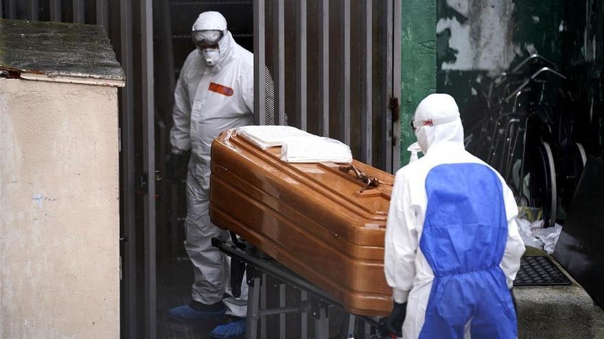 Desde que comenzó la pandemia han muerto 8.028 ancianos en geriátricos de Madrid