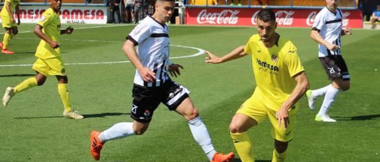 El Ontinyent logra un punto en Villarreal pero regresa a puestos de descenso