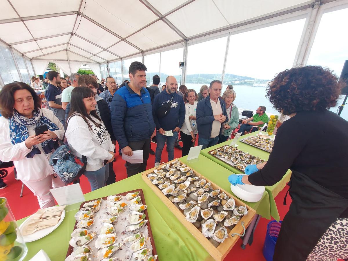 Una de las actividades del festival gastronómico "Somos la ostra" de Castropol el año pasado.