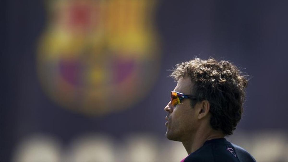 Luis Enrique dirige el entrenamiento del Barça en vísperas de la final de Copa.