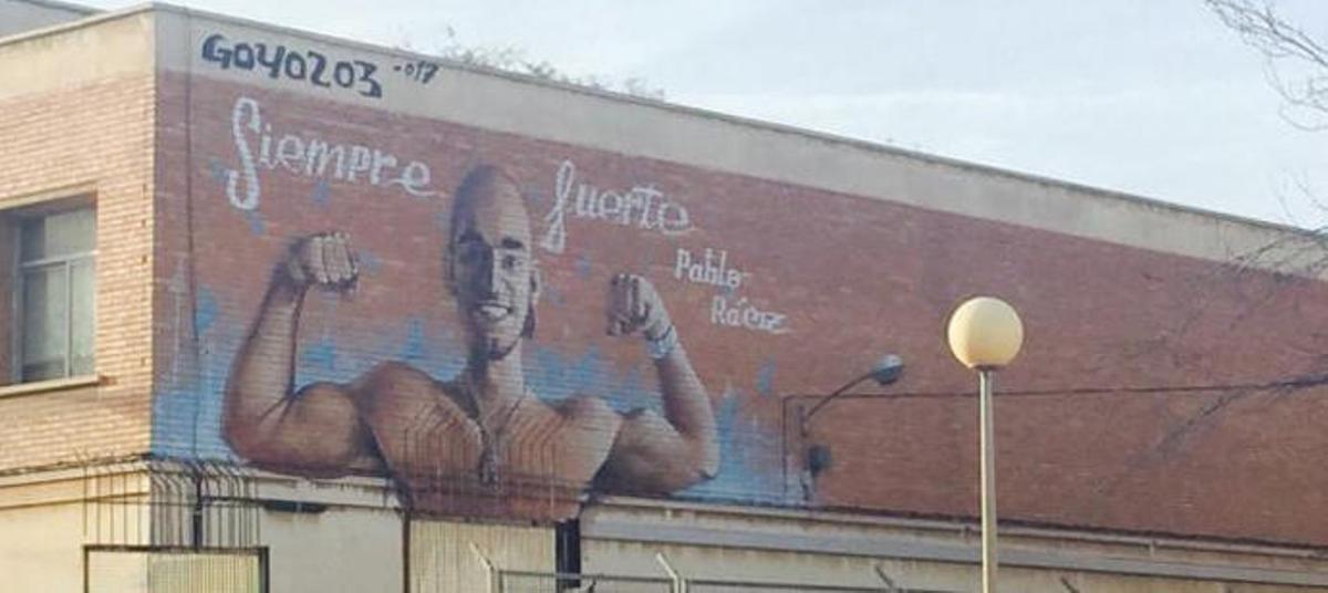 Imagen del mural dedicado a Pablo Ráez.