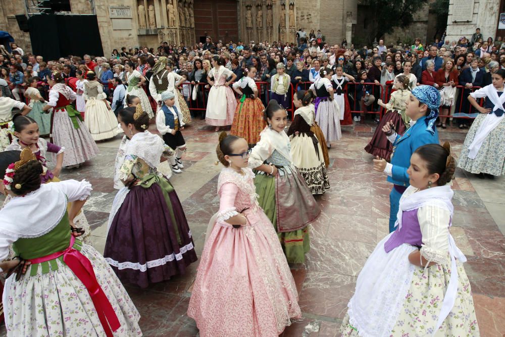 Dansà infantil a la Virgen