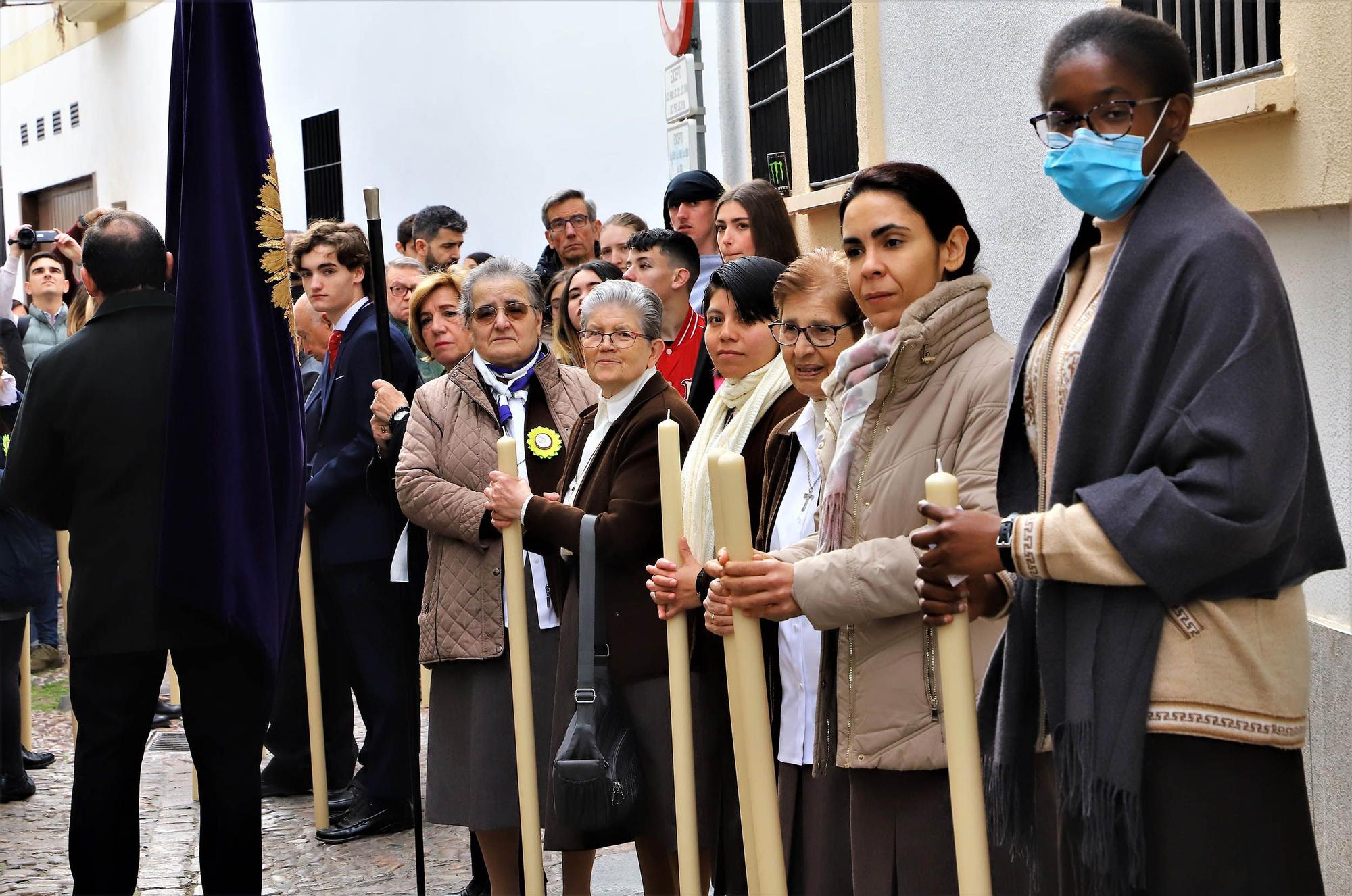 El Padre Cristobal procesiona por las calles del barrio