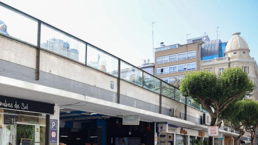 Aparcamiento de la plaza de Vigo. | Germán Barreiros/Roller Agencia