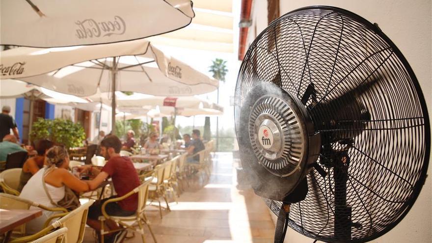 Sanidad pasa a Córdoba a nivel naranja por las altas temperaturas tras ponerla ayer en rojo