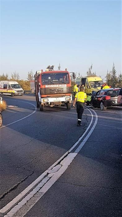 Accidente de tráfico en la GC-1 (a la altura de Pasito Blanco)