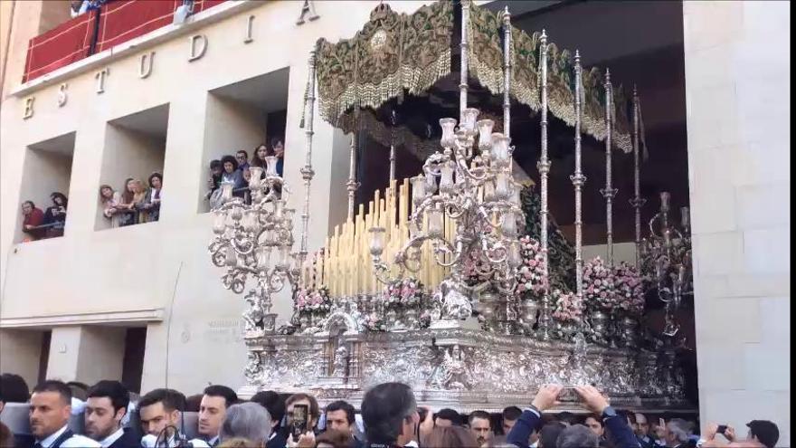 Lunes Santo | Salida de Nuestra Señora de Gracia y Esperanza (Estudiantes)