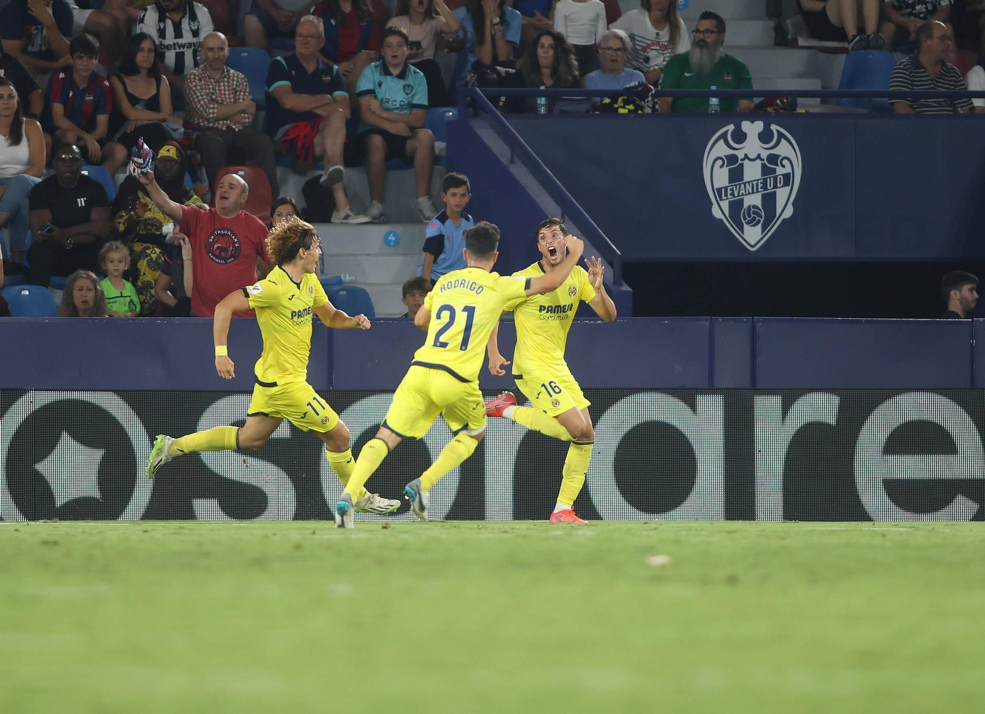 El Levante UD - Villarreal B en imágenes