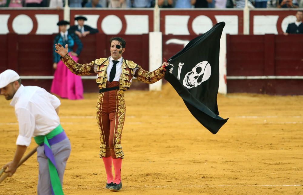 Toros | Segunda de abono de la Feria 2017